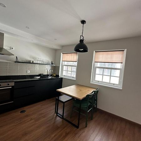 Fabulous Duplex Apartment Porto Luaran gambar