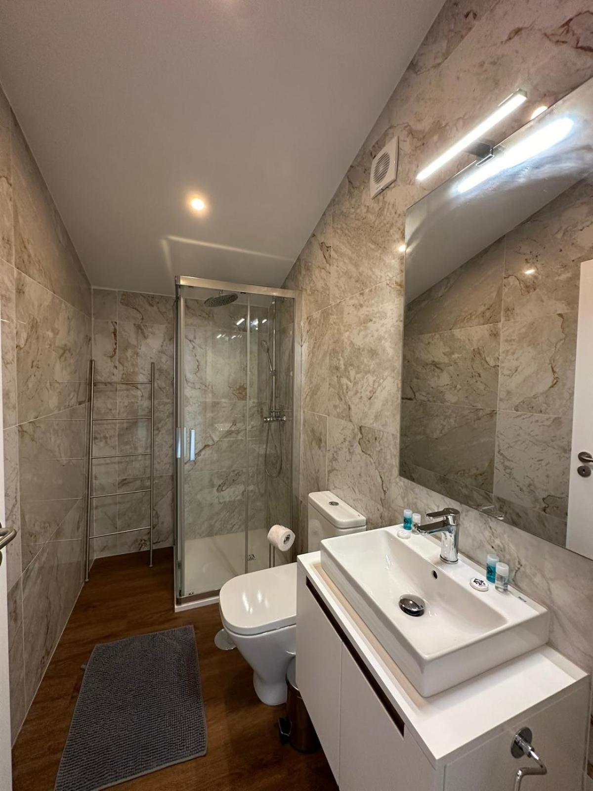 Fabulous Duplex Apartment Porto Luaran gambar